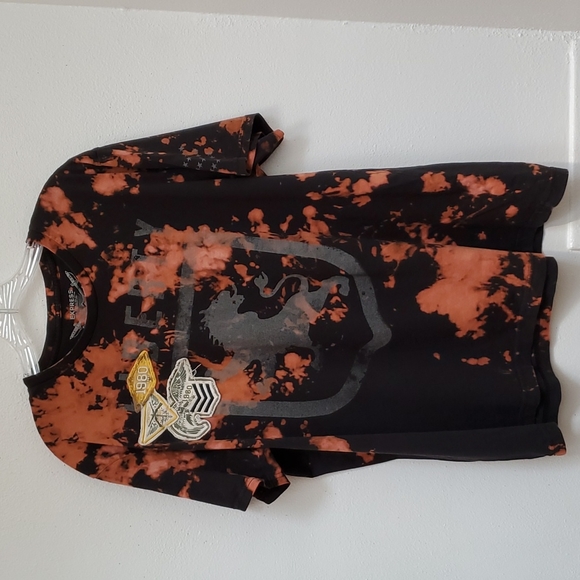 Express Liberty 1980 Graphic Tee - Picture 1 of 6